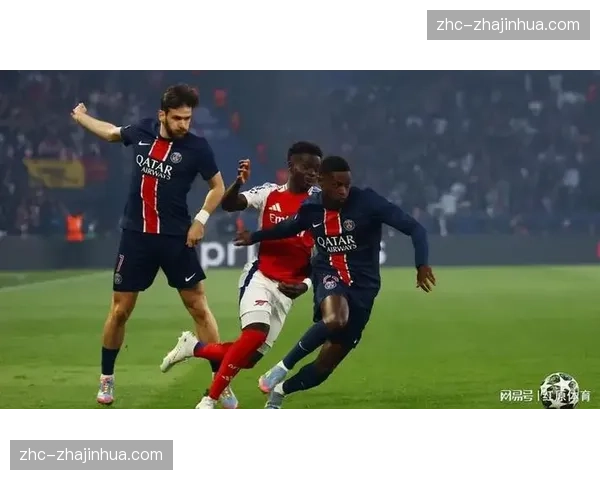 巴黎边路渗透战术：阿什拉夫门德斯持续前插制造克瓦拉茨赫利亚内切空间
